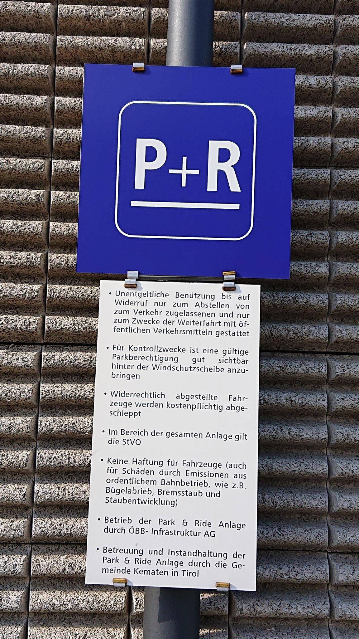 Parkuhren werden ausgemustert: An Bahnhöfen gibts Parktickets