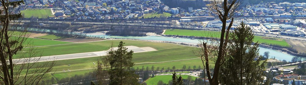 Innsbruck Airport runway west end © Ichia Wu