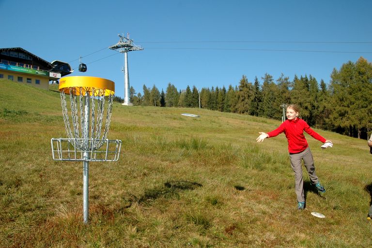 Dominar el campo de disc golf en Rangger Köpfl