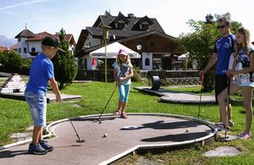 Mini golf: a sport for all ages