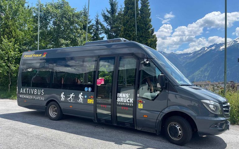 Car-free trips with the active summer bus