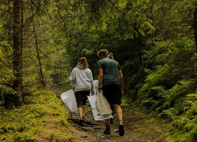 Cleanup-days-Wald.jpg